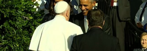 Watch President Obama greet Pope Francis